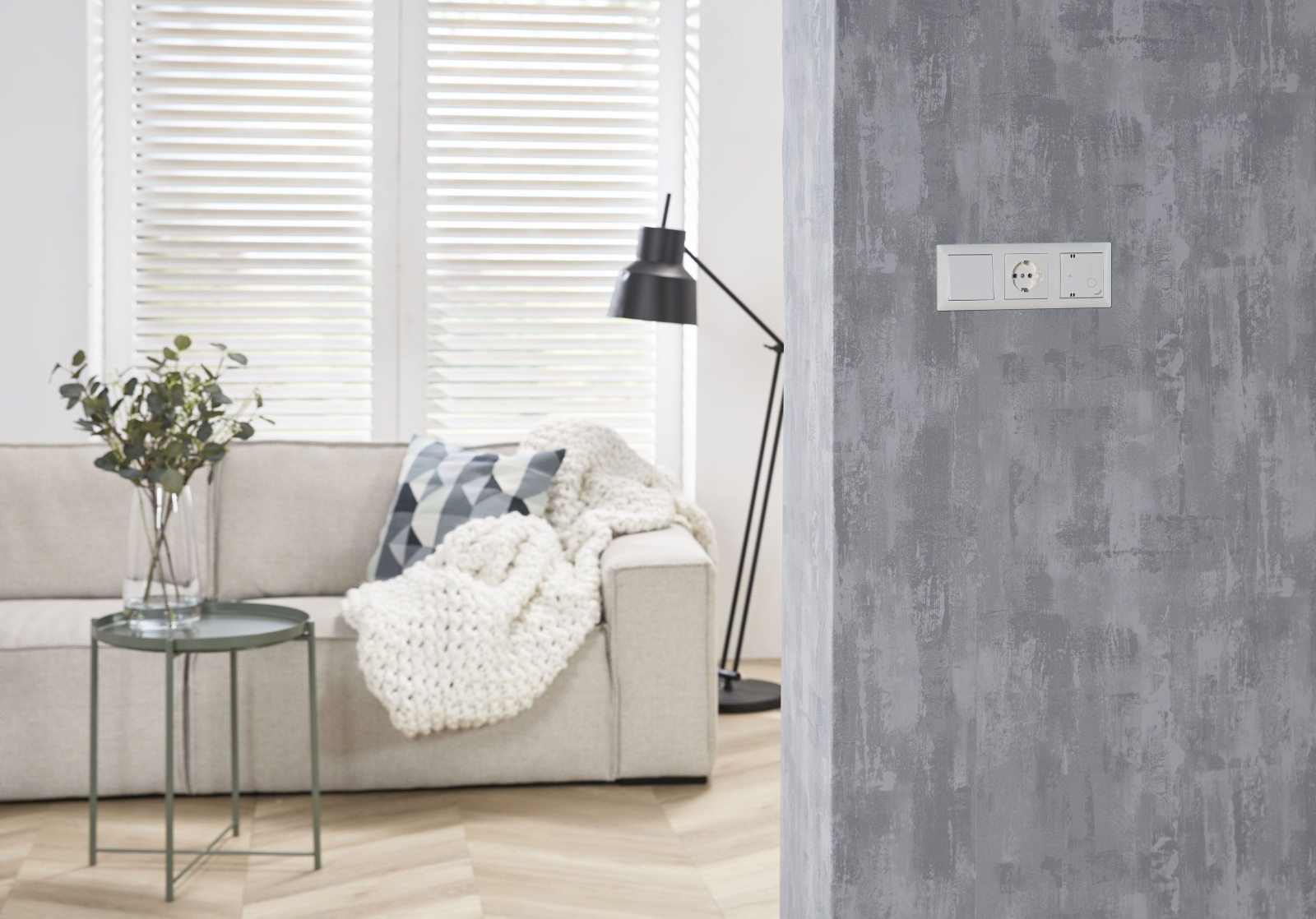 Rendering Zehnder CO2 Sensor RF Comfortable indoor ventilation Front view