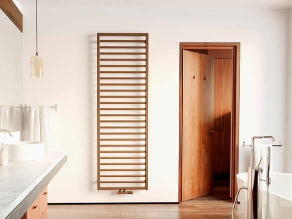 [Translate to Nederlands:] Designradiator met kraan in kleur.