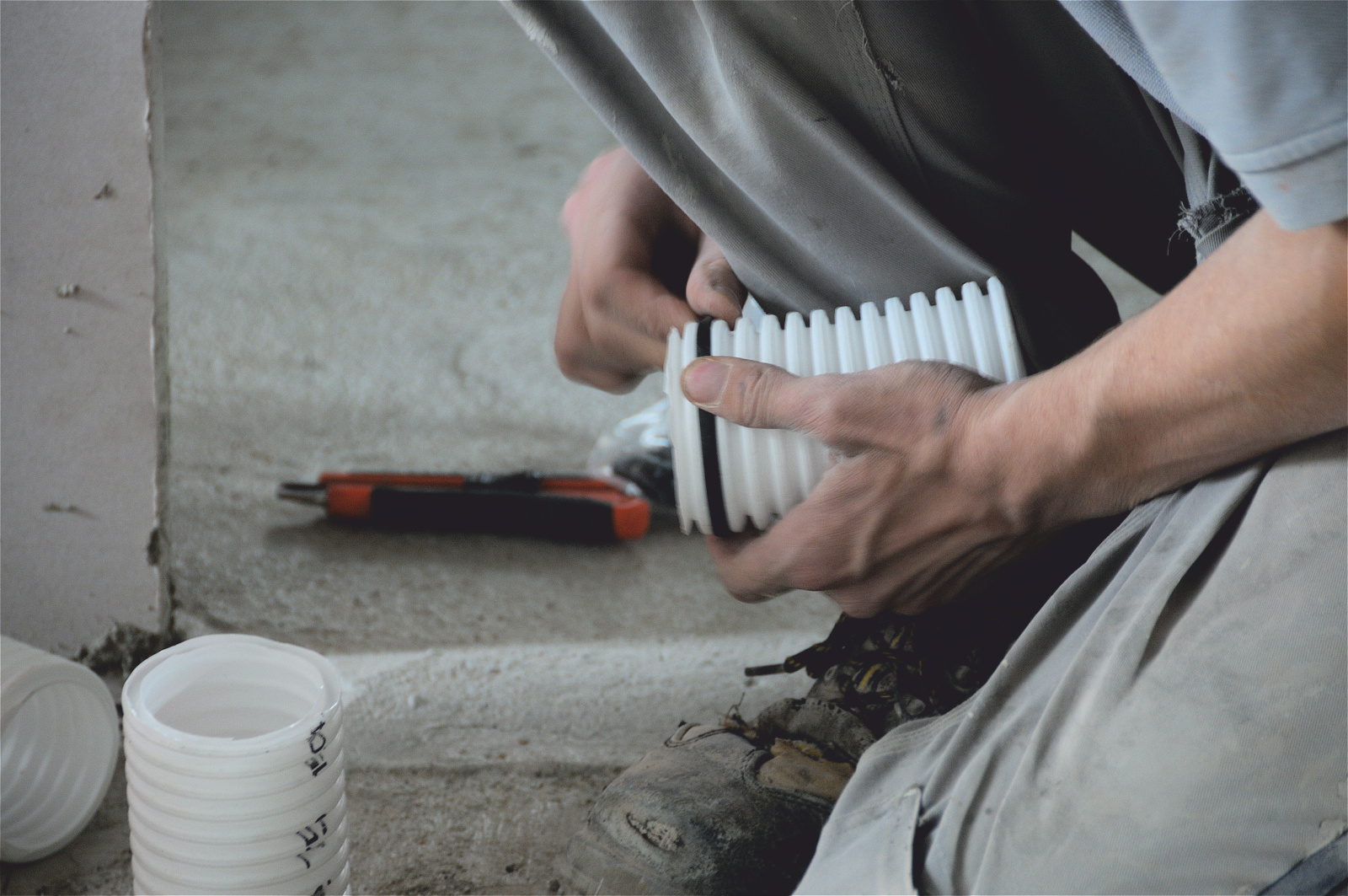 [Translate to Nederlands:] ComfoTube buizen luchtdicht afsluiten