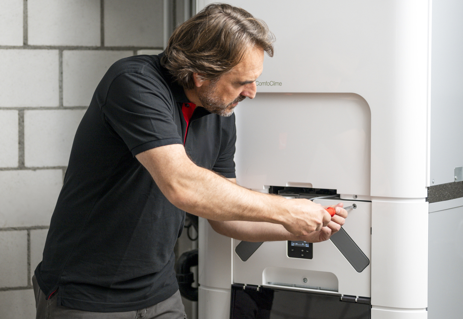 Zehnder_CSY_Installer-Shooting_image-0640_Retouched